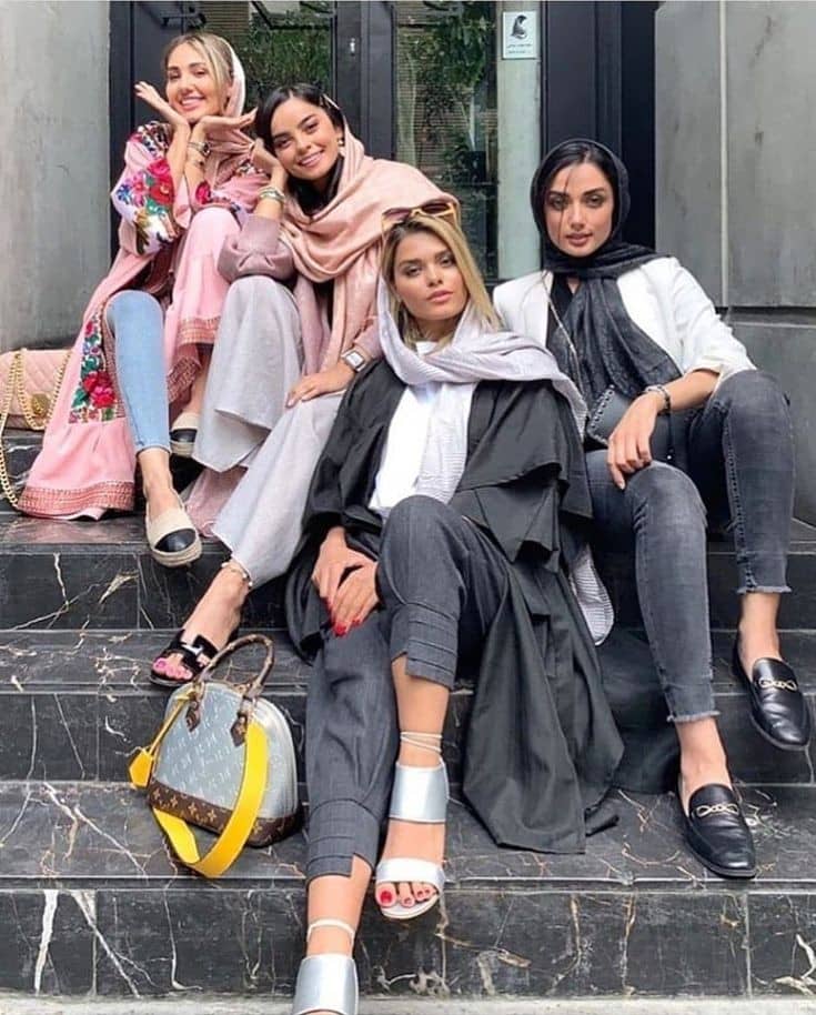 مانتوی مناسب با فرم بدن