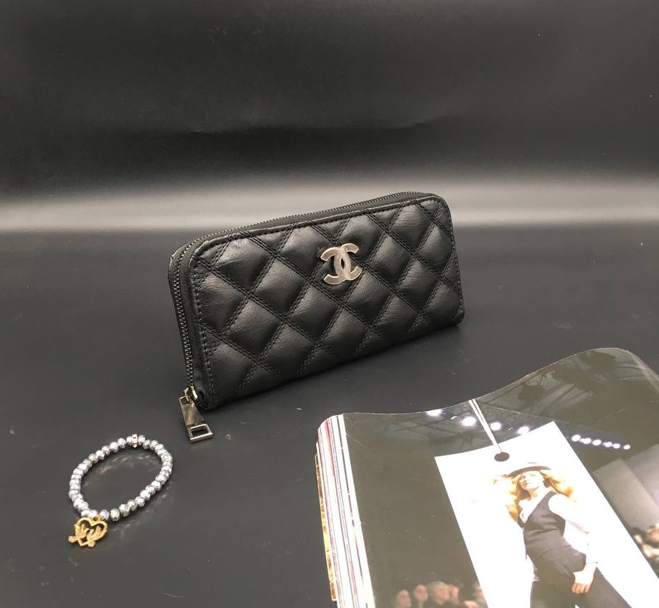 کیف دستی اکسسوری ضروری