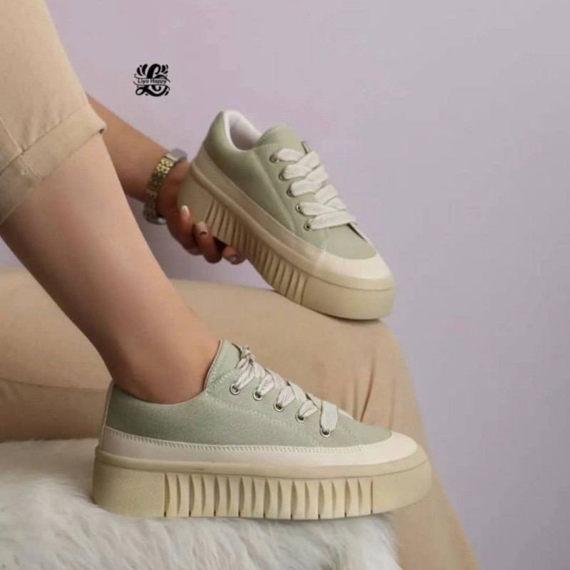 خرید کتانی زنانه لژدار سوِیت