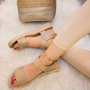 راهنمای انتخاب و خرید صندل زنانه ارزان