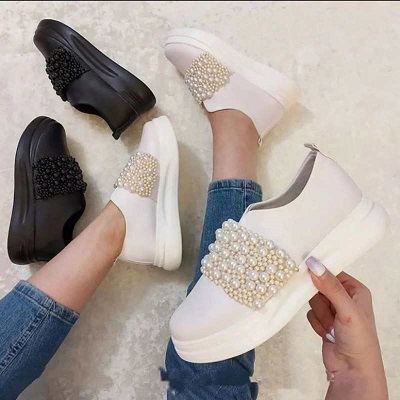 نحوه ست کردن کتانی سفید با لباس