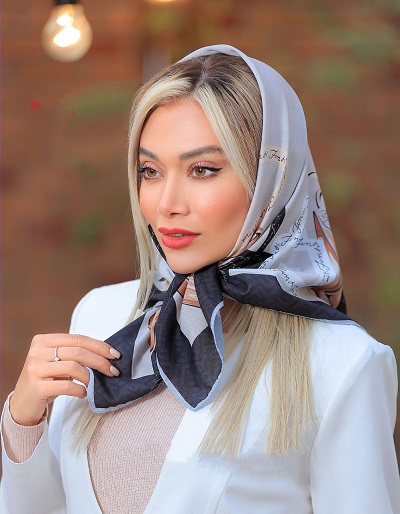 چه شال و روسری به صورت مثلثی میاد
