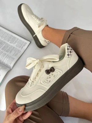 ونس زنانه فانتزی